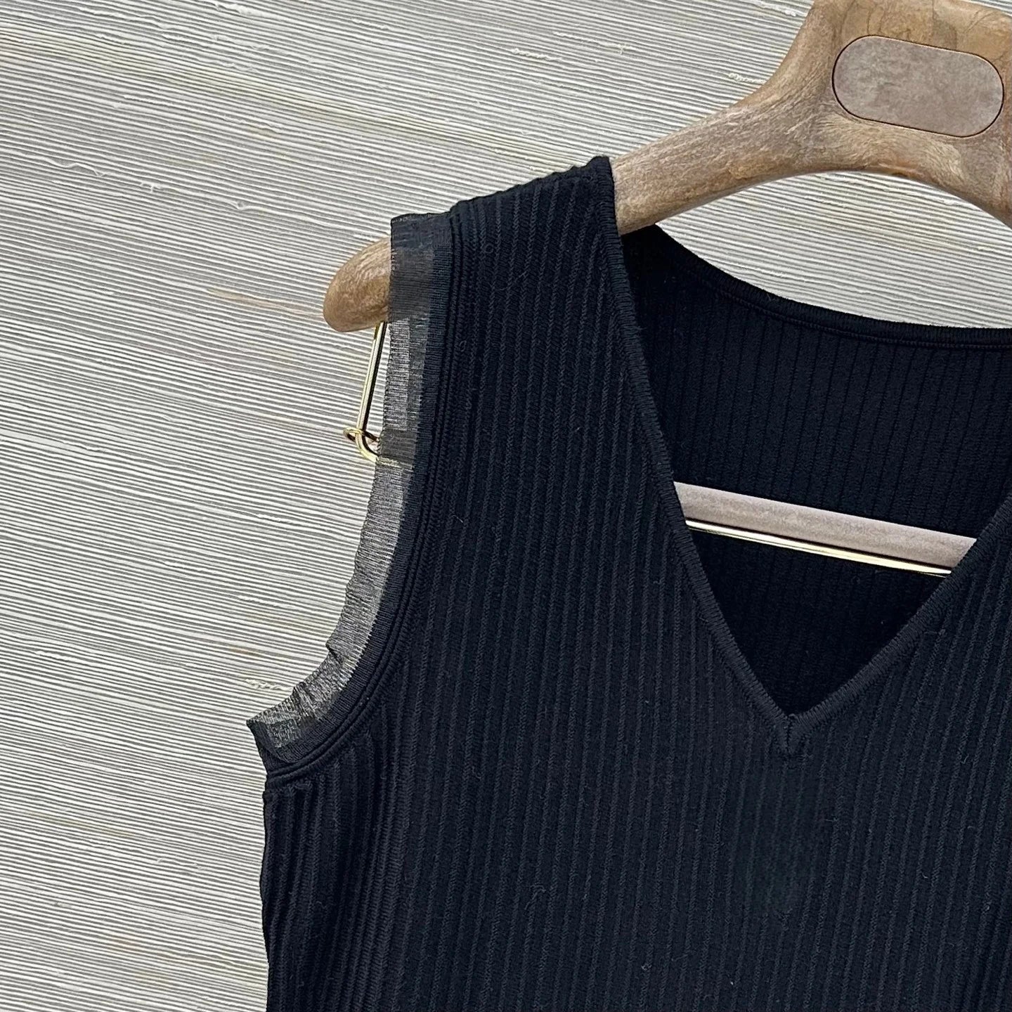 Womens Knitted Sleeveless V Neck Top Casual Summer Fashion
